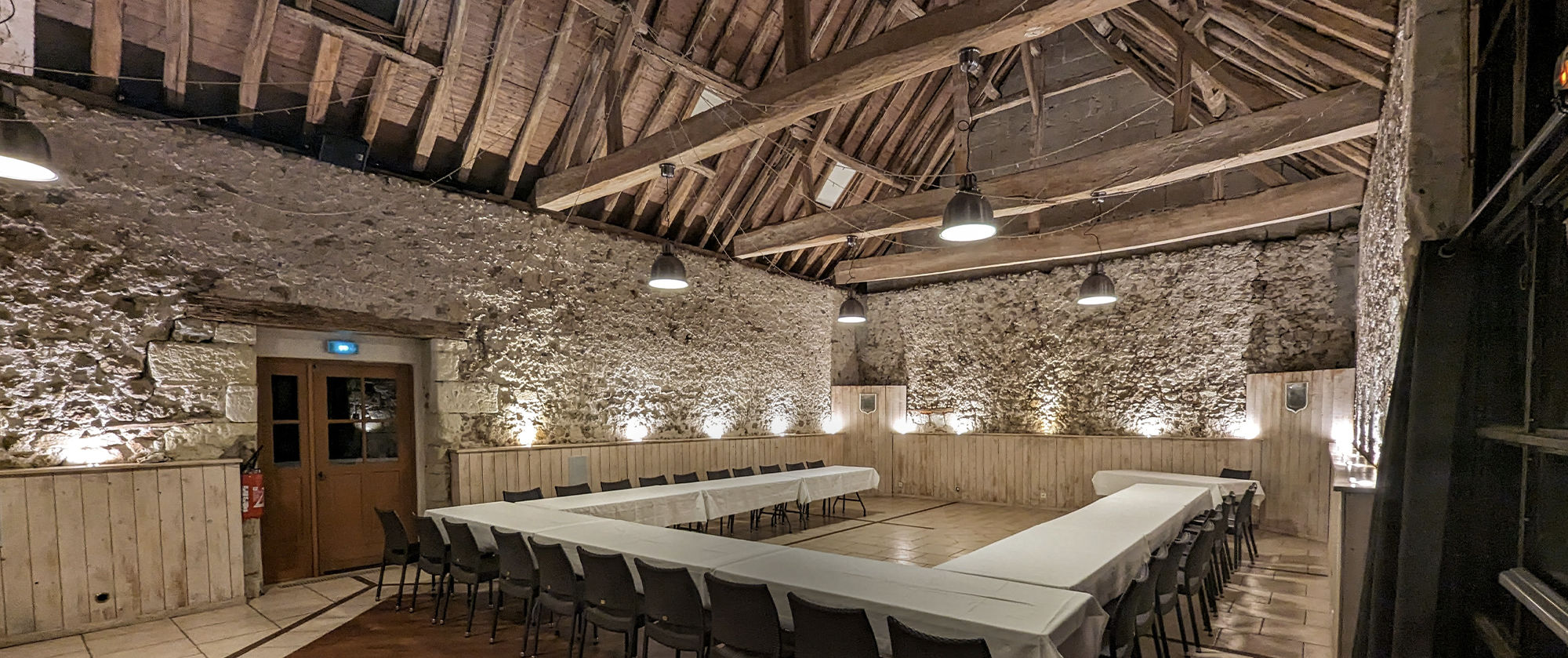 Séminaire d'entreprise en Val de Loire dans la grange de La Racaudière
